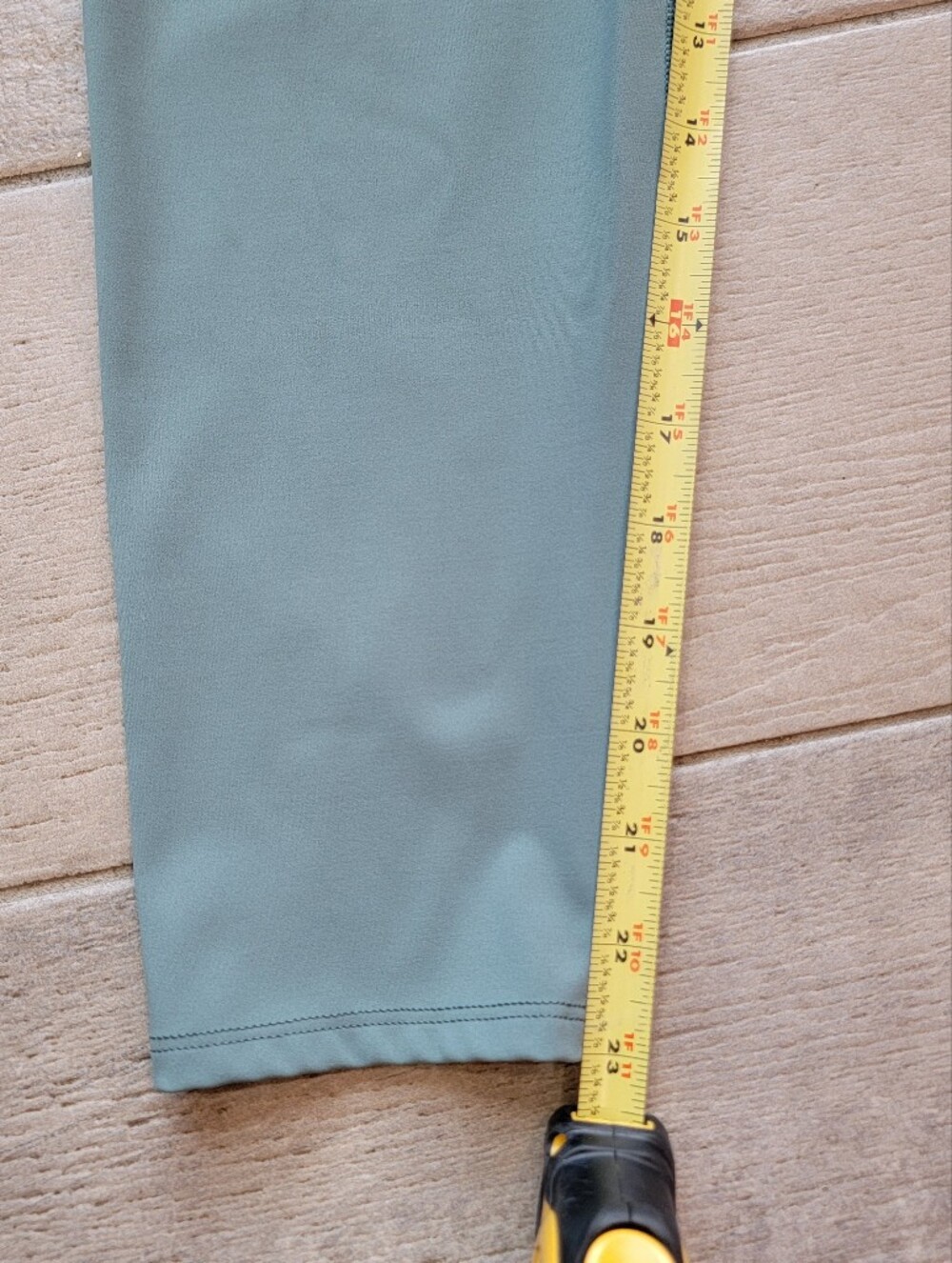Spanx Booty Boost 7/8 Leggings - Picture 7 of 9